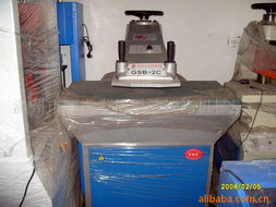 温州市瓯海娄桥锐洁洗涤机械厂产品介绍 裁断机与挖掘装载机